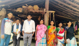 जहां कभी डर था, वहां अब विकास की नई पहचान : पुवर्ती बना सुकमा जिले का पहला पूर्ण जनगणना गांव, प्रगणक जवाराम पटेल को कलेक्टर ने किया सम्मानित