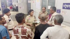 गर्लफ्रेंड से बातचीत को लेकर झगड़ा, एक को उतारा मौत के घाट, दो की हालत गंभीर