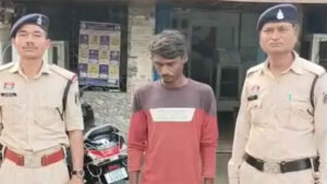 एक्स बॉयफ्रेंड की पिटाई…गर्लफ्रेंड से बात करने के शक में बॉयफ्रेंड ने साथियों संग पीटा, पाइप से किया हमला