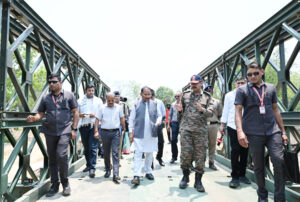  ’विकास, विश्वास और सुशासन का सेतु बना कोण्डापल्ली का बेली ब्रिज’ : ’मुख्यमंत्री साय ने किया निरीक्षण, कहा – दूरस्थ क्षेत्रों तक विकास पहुंचाना हमारी सर्वाेच्च प्राथमिकता’