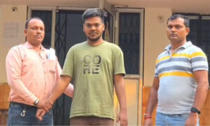 ऑनलाइन क्रिकेट सट्टा नेटवर्क से जुड़ा मैच अपडेट देने वाला सॉफ्टवेयर इंजीनियर गिरफ्तार