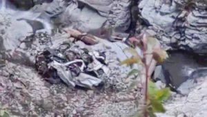 हिमाचल में 500 मीटर गहरी खाई में गिरी कार, हादसे में छत्तीसगढ़ के 4 लोगों की मौत