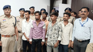 लूट और चैन स्नैचिंग करने वाले गिरोह का पर्दाफाश, पुलिस ने 6 अंतरराज्यीय आरोपियों को किया गिरफ्तार