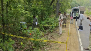 सड़क किनारे खून से लथपथ मिला मछली कारोबारी का शव, दुकान बंद कर लौट रहे थे घर