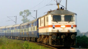 रेल यात्रियों के लिए खुशखबरी! छत्तीसगढ़ एक्सप्रेस में मिलेगी एक्स्ट्रा AC-3 कोच की सुविधा, जानें कब से होगी शुरू