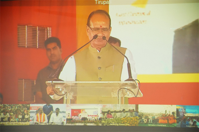 मुख्यमंत्री विष्णुदेव साय के नेतृत्व में ग्रामीण विकास को नई गति, जशपुर में विकसित भारत रोजगार एवं आजीविका गारंटी मिशन (VB-GRAM-G) का शुभारंभ