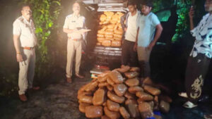 नशे के कारोबार पर बड़ी कार्रवाई : 3 लक्जरी कारों से 1 करोड़ से ज्यादा का गाँजा बरामद, 2 तस्कर गिरफ्तार