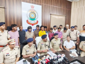 प्रेमिका की हत्या के लिए दी 4 लाख की सुपारी, छत्तीसगढ़, महाराष्ट्र और झारखंड से 9 आरोपी गिरफ्तार