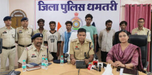 शराब पार्टी के दौरान हुआ विवाद, फिर दोस्तों ने बल्ली-पत्थर से हमला कर युवक को उतारा मौत के घाट, 2 नाबालिग समेत 8 गिरफ्तार