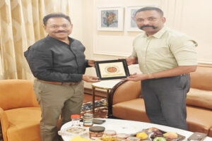 भारत सरकार के पर्यटन मंत्रालय के अतिरिक्त सचिव एवं महानिदेशक सुमन बिल्ला का रायपुर एयरपोर्ट पर हुआ आत्मीय स्वागत