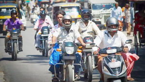 वाहन चालकों के लिए बड़ी खबर : प्रदेश मे 95 लाख गाड़िया, 45 लाख बिना बीमा के सड़कों पर दौड़ रही, सबसे ज्यादा संख्या 2 पहिया वाहनों की