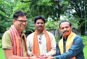 रायगढ़ के अधिवक्ताओं ने वित्त मंत्री ओपी चौधरी से की मुलाकात, विभिन्न समसामयिक विषयों, न्यायिक व्यवस्था तथा जनहित से जुड़े मुद्दों पर की सार्थक चर्चा