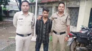 प्रेमी ने सोशल मीडिया पर वायरल किया प्रेमिका का आपत्तिजनक फोटो-वीडियो, आरोपी बेंगलुरु से गिरफ्तार