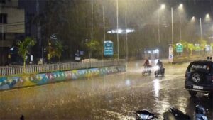 छत्तीसगढ़ के इन जिलों में मूसलाधार बारिश का अलर्ट, मौसम विभाग ने दी बड़ी चेतावनी