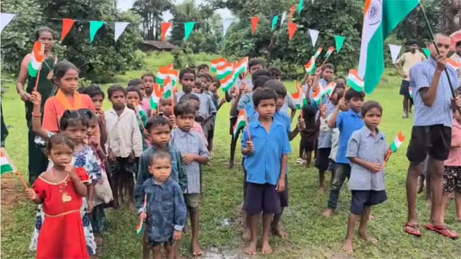 ‘लाल आतंक’ से मिली आजादी, बस्तर के 92 गांवों में आजादी के बाद पहली बार फहराया तिरंगा