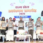 मुख्यमंत्री श्री विष्णु देव साय ने खेलों पर आधारित फोटो प्रदर्शनी और कॉफी टेबल बुक ‘हमारे खिलाड़ी’ का किया विमोचन