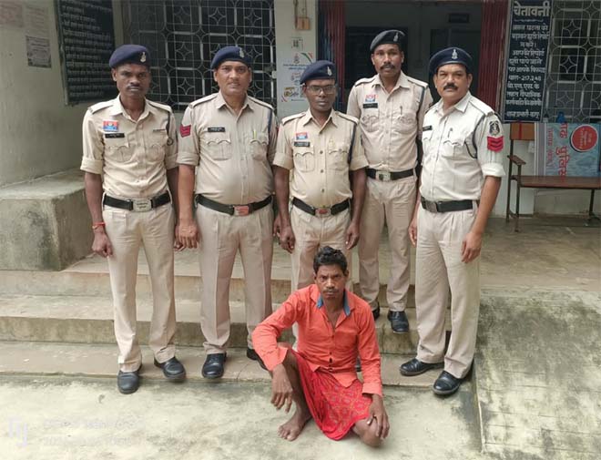 हत्या का सनसनीखेज खुलासा : सब्जी नहीं बनाने पर पति ने की थी पत्नी की हत्या, आंगन में शव जलाकर हड्डियों को दफनाया