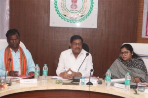 स्वास्थ्य सेवाओं को और अधिक प्रभावी एवं जनहितकारी बनाया जाएं : दयालदास बघेल