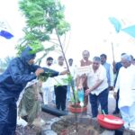 ‘एक पेड़ माँ के नाम’ अभियान से पर्यावरण संरक्षण का संदेश, मंत्री राजेश अग्रवाल ने किया वृक्षारोपण