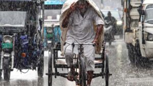 आज दिनभर छाए रहेंगे बादल, हल्की से मध्यम और कुछ जगहों पर मूसलाधार बारिश का अलर्ट