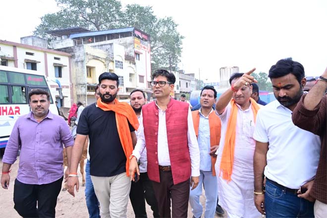 वित्त मंत्री ओपी चौधरी ने खरसिया में निर्माणाधीन रोड ओवर ब्रिज का किया निरीक्षण, कार्य की वर्तमान स्थिति की ली जानकारी