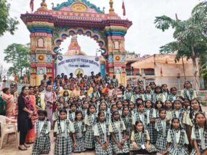 ’‘ऑपरेशन रक्षा सूत्र’ में गूंजा जय जवान का जयघोष’ : ’राखी के धागों के साथ सीमा पर सैनिकों तक पहुंचेंगी कवर्धा की बहनों की शुभकामनाएं’