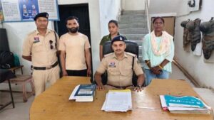 शादी का झांसा देकर दैहिक शोषण और नौकरी लगाने के नाम पर लाखों की ठगी, ठग दम्पत्ति दिल्ली से गिरफ्तार