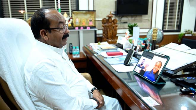 उप मुख्यमंत्री श्री अरुण साव ने एशियन गेम्स की कबड्डी गोल्ड मेडलिस्ट संजू देवी से बात कर दी बधाई, कहा आपने छत्तीसगढ़ का बढ़ाया मान