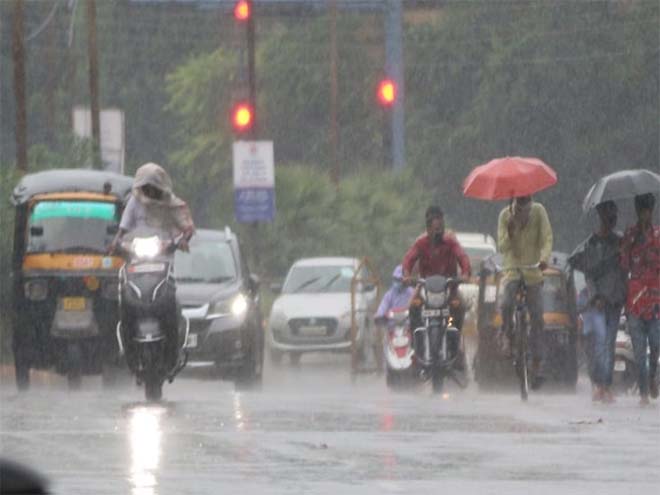 राजधानी रायपुर में आज बारिश के आसार, बादलों के बीच 29° रहेगा तापमान; देखें पूरा अपडेट