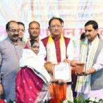 आंगन मिलन सेवा से उत्सव स्थल बने आंगनबाड़ी केंद्र, पहले दिन 97 हजार से अधिक लोगों की सहभागिता