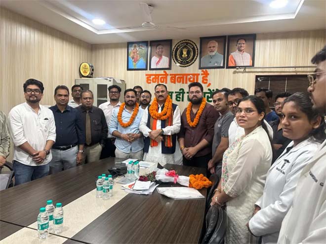 पीजी डॉक्टरों का बढ़ा स्टाइपेंड : पीजी और रेजिडेंट डॉक्टरों को मिलेगी आर्थिक राहत, जूनियर डॉक्टरो की हड़ताल खत्म 