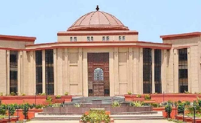 पदोन्नति मामले में छत्तीसगढ़ हाईकोर्ट का बड़ा फैसला, कहा “क्या अनारक्षित पद पर केवल सामान्य वर्ग का हक है”?