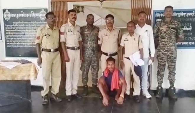 गाय चराने को लेकर विवाद में खूनी हमला : टंगिया से युवक के गले और सिर पर किया वार, आरोपी गिरफ्तार