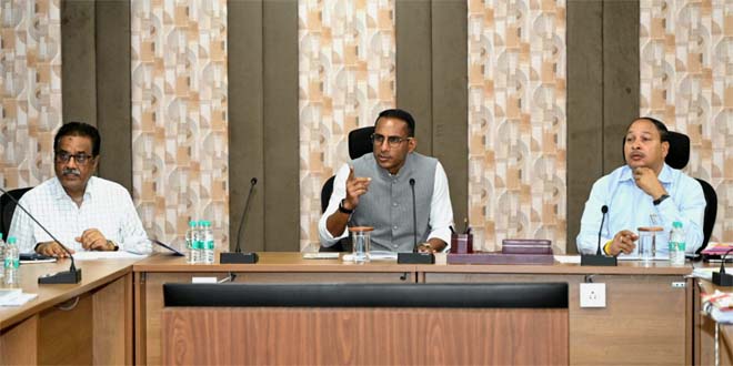 ‘अक्टूबर में हर निर्माणाधीन स्थल पर दिखे काम, बरसात के बाद युद्धस्तर पर शुरू हो निर्माण’, लोक निर्माण विभाग के सचिव ने पुल-पुलियों और राष्ट्रीय राजमार्गों के कार्यों की समीक्षा की