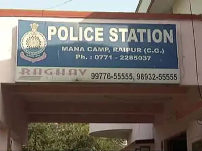 युवती को जिंदा जलाने की कोशिश : छेड़छाड़ का विरोध करने पर सनकी युवक ने किया कांड, पुलिस जांच मे जुटी
