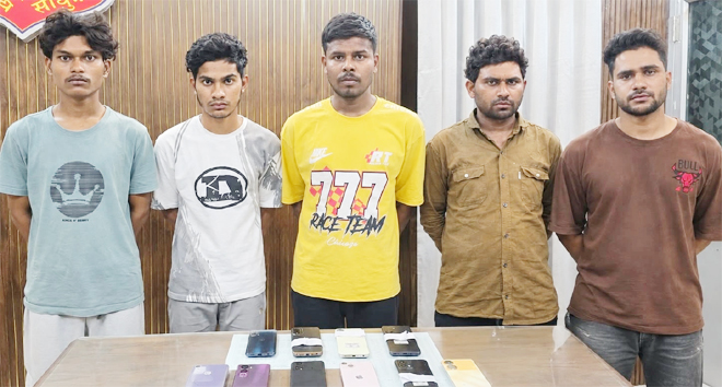 रायपुर से ओडिशा और राजस्थान तक फैला था मोबाइल लूट और चोरी का नेटवर्क, 5 गिरफ्तार