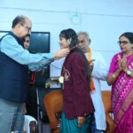 वर्तमान पर फोकस करें, निरंतर सीखते रहें और समाज के लिए योगदान दें : राज्यपाल डेका