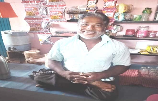 सेवा की कहानी : दिव्यांग तोपसिंग को मिली बैटरी चालित ट्रायसायकल, अब बिना किसी सहारे के खुद चला रहे अपनी दुकान
