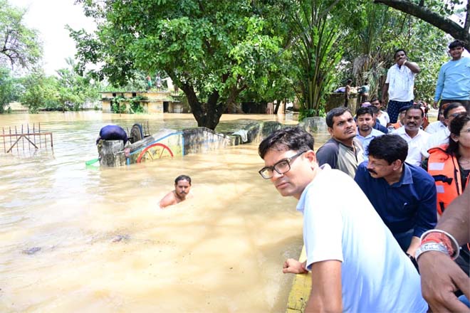 संकट की घड़ी में हर प्रभावित परिवार के साथ खड़ी है हमारी सरकार : वित्त मंत्री ओ.पी. चौधरी