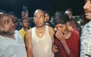 अडानी फैक्ट्री में बवाल, बिहार-छत्तीसगढ़ के मजदूरों में झड़प, टीआई समेत कई पुलिसकर्मी घायल