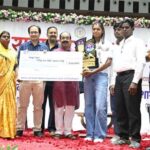 उप मुख्यमंत्री अरुण साव ने बहतराई खेल अकादमी के अंतरराष्ट्रीय पदक विजेता खिलाड़ियों का किया सम्मान, बढ़ाया हौसला