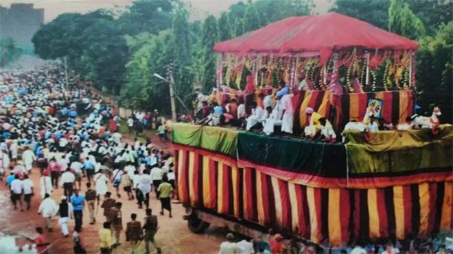 बस्तर दशहरा में बड़ा हादसा, विजय रथ के पहिए के नीचे आने से एक व्यक्ति की मौत