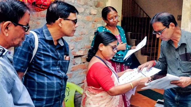छत्तीसगढ़ में फिर घर-घर पहुंचेंगे बीएलओ 19.13 लाख मतदाताओं का होगा सत्यापन, एसआईआर के बाद दोबारा जांच शुरू