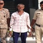 मामूली विवाद मे पड़ोसी पर जानलेवा हमला : पेट में घोंपा चाकू, आरोपी गिरफ्तार, आंगन से हथियार बरामद