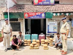 गांजा तस्करी पर रायपुर पुलिस की बड़ी कार्रवाई, 1.27 क्विंटल गांजा जब्त