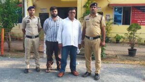 नकली ट्रेडमार्क से बेसन-आटा बेचने वाले पिता-पुत्र गिरफ्तार, सैंपल भी हो गया फेल