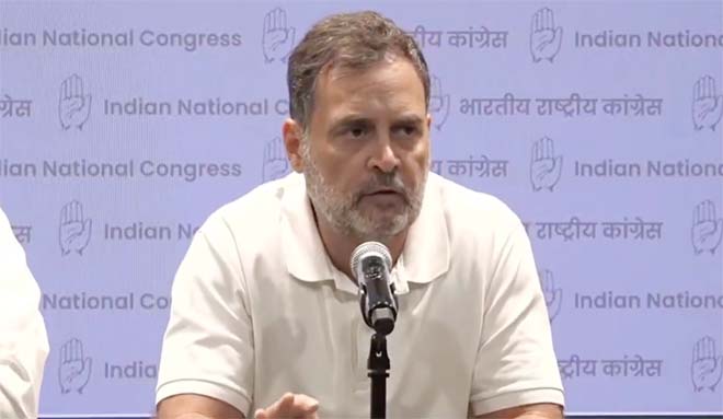 नक्सलवाद के खात्मे के बाद राहुल गांधी का पहला बस्‍तर दौरा! दीपक बैज बोले- ग्रामीण और किसानों की समस्‍या सुनेंगे