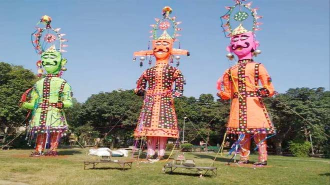 रायपुर में आज विजयादशमी की धूम डब्लूआरएस मैदान में 101 फीट के रावण का होगा दहन, शहरभर में दशहरे की धूम