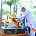 नशा मुक्त भारत के संकल्प के साथ राज्यपाल डेका ने की पदयात्रा, महात्मा गांधी और लाल बहादुर शास्त्री को श्रद्धांजलि अर्पित कर डॉ. अंबेडकर को किया नमन